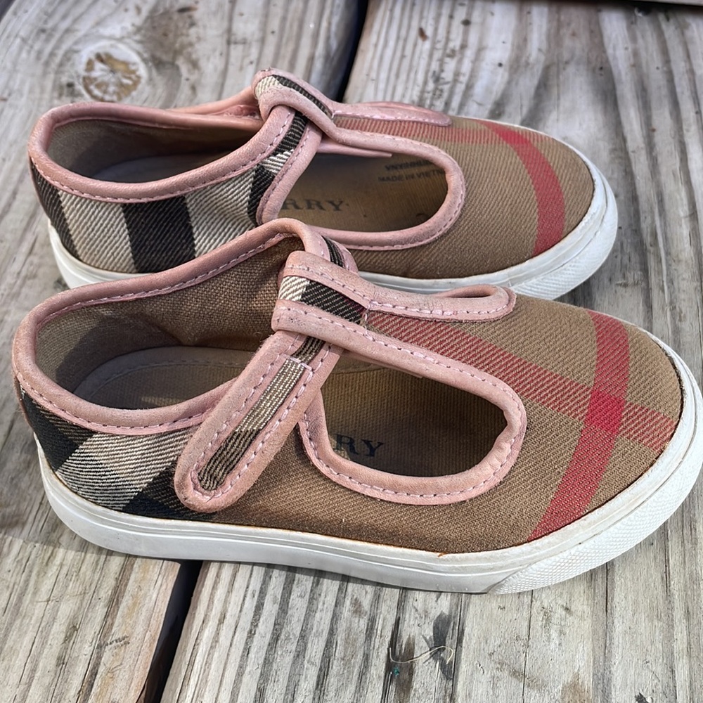 KIDS- Burberry Mary Jane Shoes Size 24
